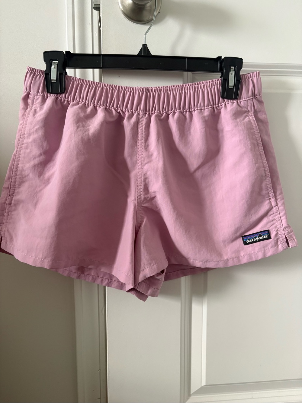 Patagonia Women’s Barely Baggies 2.5” Pale Pink Athletic Shorts-Milkweed Mauve S - Picture 2 of 4